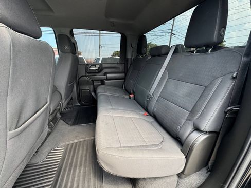 Used 2022 Chevrolet Silverado 2500 Custom w/ Custom Value Package AWD/4WD image 28