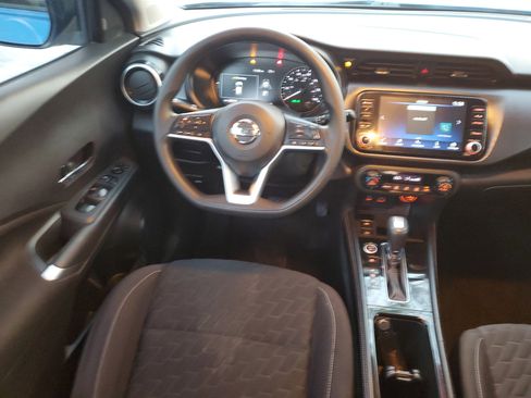 Used 2021 Nissan Kicks SV image 11
