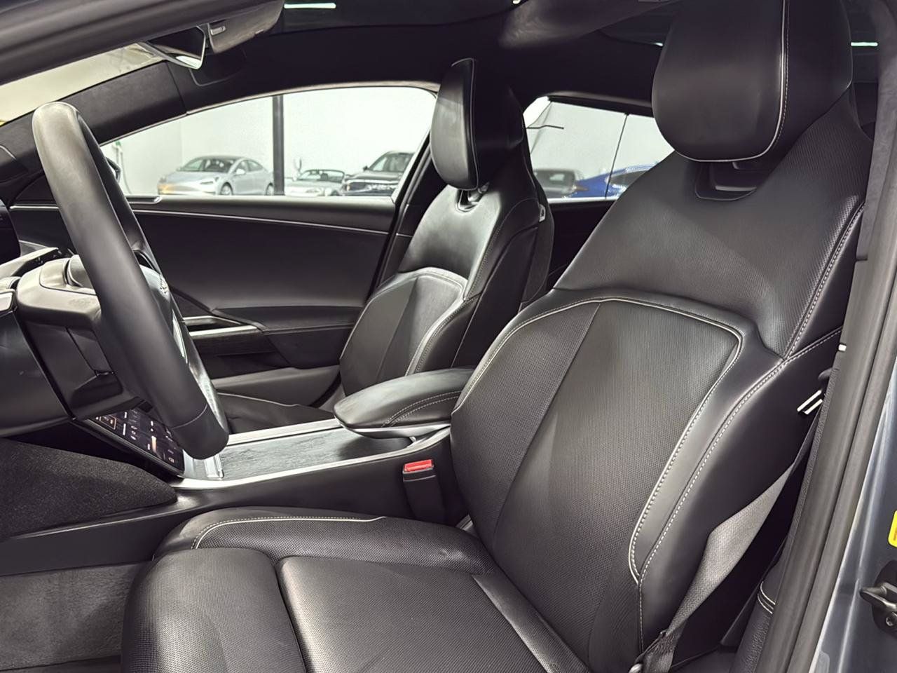 Used 2025 Lucid Air Touring AWD/4WD image 13