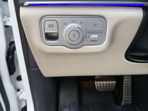 Certified 2025 Mercedes-Benz GLS 450 4MATIC image 26