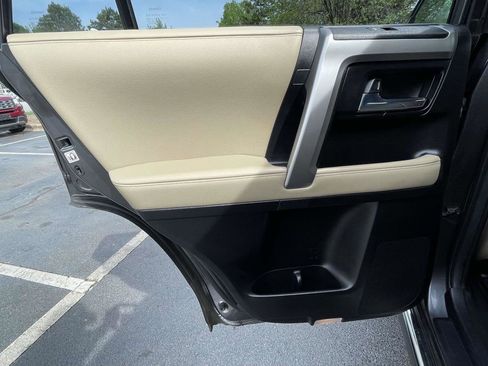 Used 2023 Toyota 4Runner Limited AWD/4WD image 17
