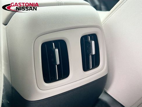 Used 2025 Hyundai Tucson SEL image 34