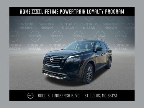 Used 2024 Nissan Pathfinder SL w/ SL Premium Package AWD/4WD image 1