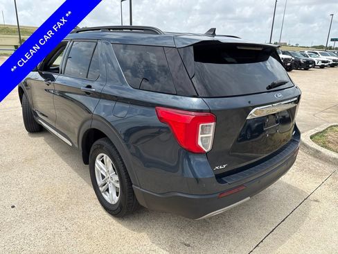 Used 2023 Ford Explorer XLT w/ Equipment Group 202A AWD/4WD image 9