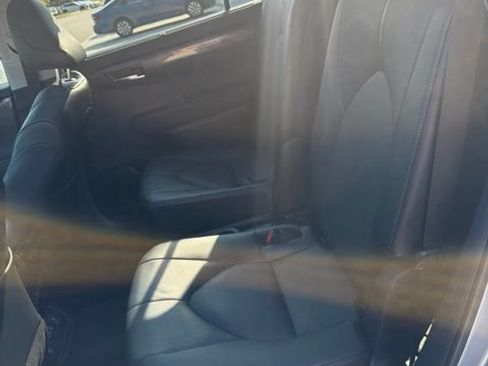 Used 2024 Toyota Highlander Platinum FWD image 15