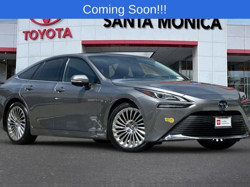 Used 2021 Toyota Mirai RWD image 1