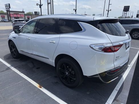 Used 2023 Buick Enclave Essence w/ Sport Touring Edition AWD/4WD image 3