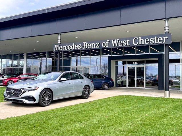 Certified 2025 Mercedes-Benz E 350 4MATIC Sedan image 31