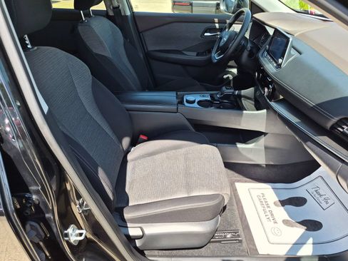 Certified 2022 Nissan Rogue SV AWD/4WD image 30