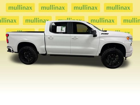 Used 2025 Chevrolet Silverado 1500 RST w/ Z71 Off-Road Package AWD/4WD image 18
