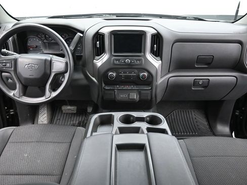 Used 2021 Chevrolet Silverado 1500 Custom Trail Boss w/ LPO, Dark Essentials Package image 10