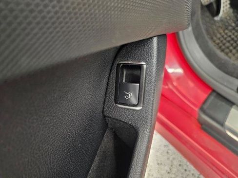 Used 2013 Mercedes-Benz SL 550 image 38