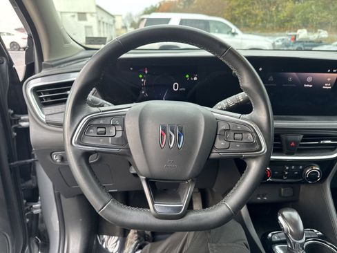 Used 2024 Buick Encore GX Sport Touring image 17