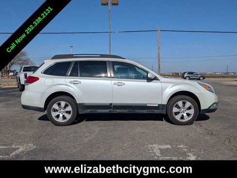 Used 2012 Subaru Outback 2.5i Limited image 2
