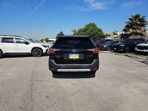 Used 2023 Subaru Outback Limited image 6