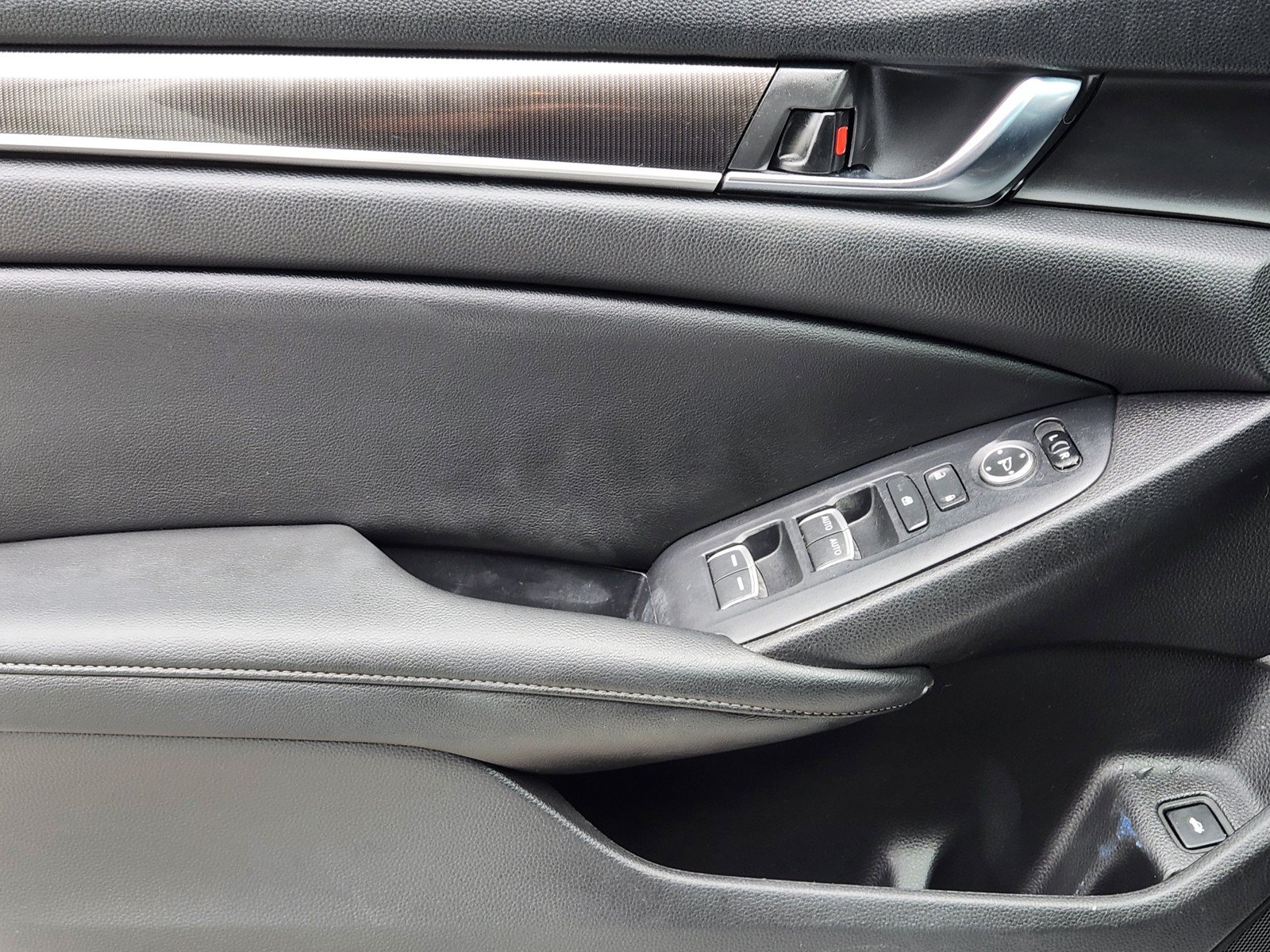 Used 2021 Honda Accord Sport image 19