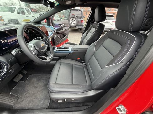 Used 2024 Chevrolet Equinox EV LT AWD/4WD image 9
