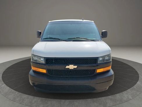 Used 2019 Chevrolet Express 3500 Extended w/ Driver Convenience Package image 18