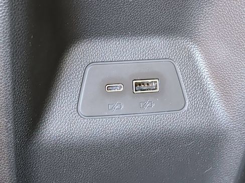 Used 2024 Buick Envision Preferred AWD/4WD image 32