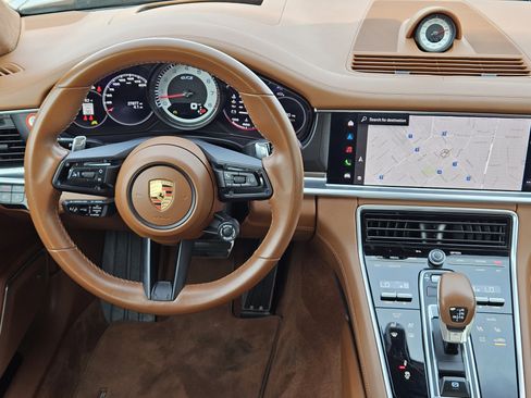 Certified 2023 Porsche Panamera GTS image 25