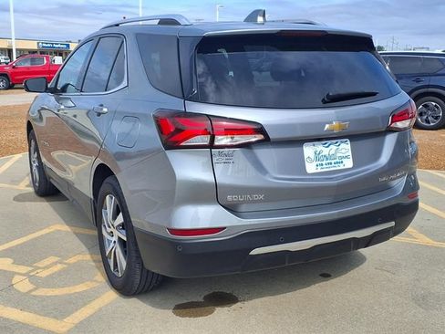 Used 2024 Chevrolet Equinox Premier AWD/4WD image 2