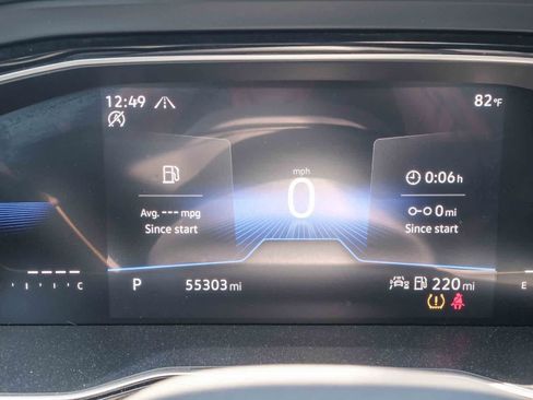 Used 2024 Volkswagen Jetta SE FWD image 26