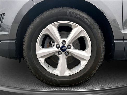 Used 2015 Ford Edge SE image 9