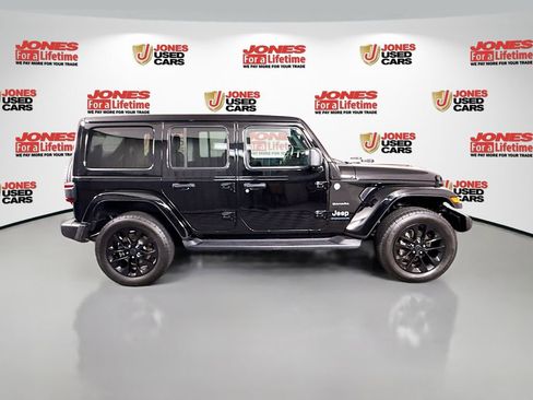 Used 2024 Jeep Wrangler Unlimited Sahara w/ Safety Group image 15
