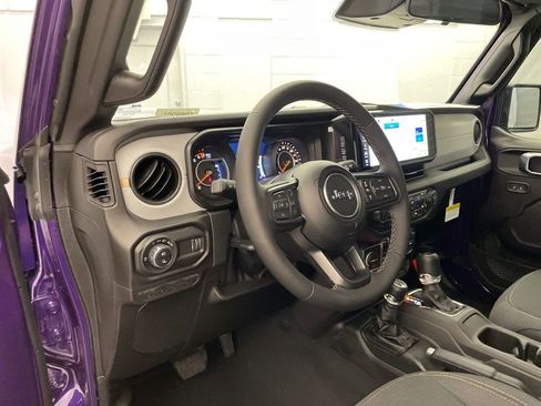 New 2026 Jeep Gladiator Sport image 13