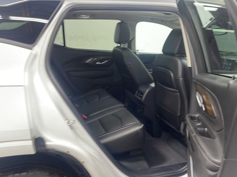 Used 2018 GMC Terrain Denali w/ Comfort Package FWD image 19