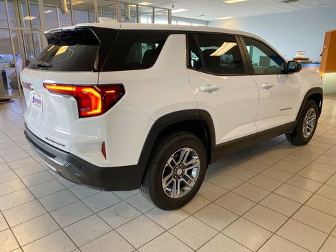 Used 2025 GMC Terrain Elevation AWD/4WD image 8