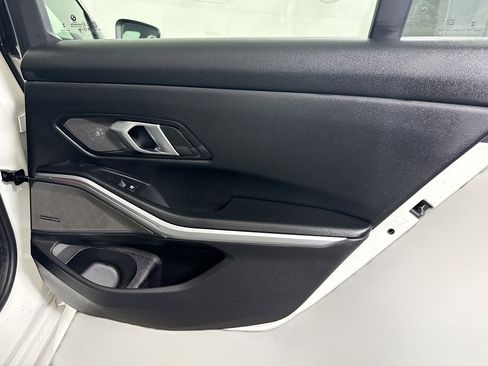 Used 2025 BMW 330i Sedan w/ M Sport Package image 28