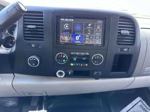 Used 2013 Chevrolet Silverado 2500 LT w/ Custom Sport Truck Package image 17