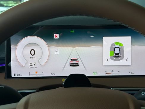 New 2026 Genesis GV70 2.5T Advanced AWD/4WD image 25