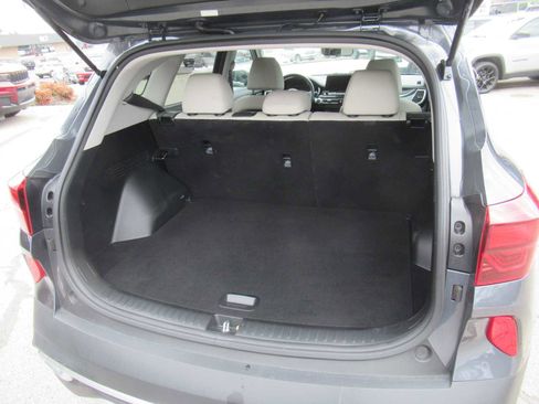 Used 2023 Kia Seltos EX image 5