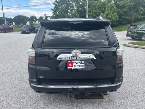 Used 2023 Toyota 4Runner Limited AWD/4WD image 4