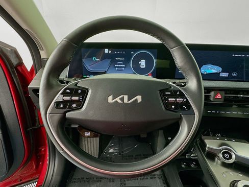 Used 2024 Kia EV6 Light AWD/4WD image 12