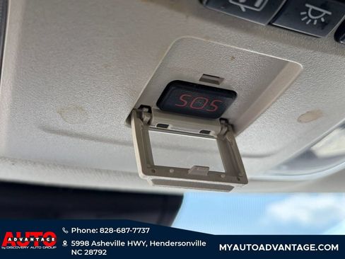 Used 2020 Toyota Corolla LE FWD image 19