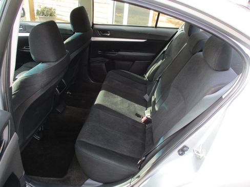 Used 2014 Subaru Legacy 2.5i Premium image 18