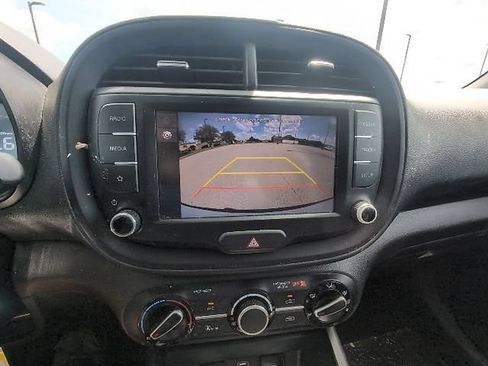 Used 2024 Kia Soul LX FWD image 14