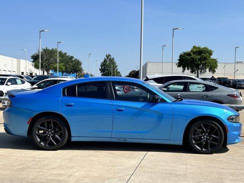 Used 2023 Dodge Charger SXT w/ Blacktop Package RWD image 3