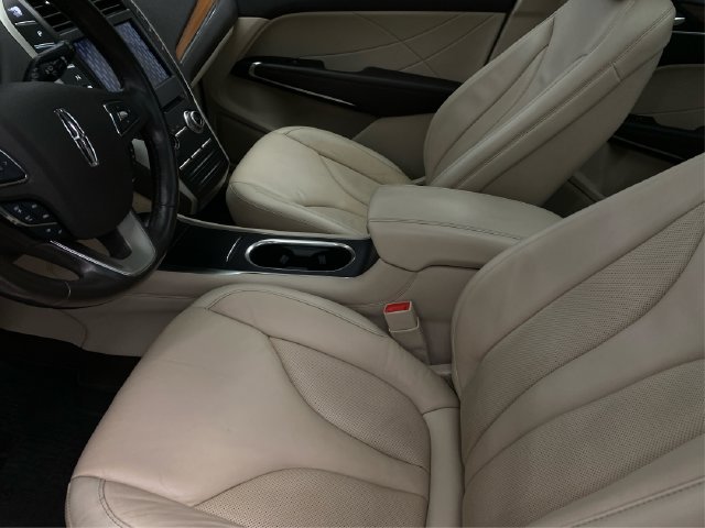 Used 2019 Lincoln MKC Select w/ Select Plus Package AWD/4WD image 10