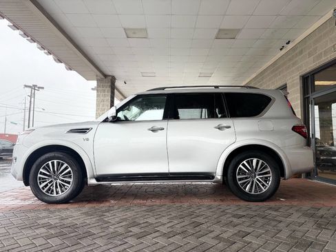 Used 2021 Nissan Armada SL w/ Captain's Chairs Package image 5