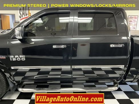 Used 2015 RAM 1500 Laramie w/ Convenience Group AWD/4WD image 8