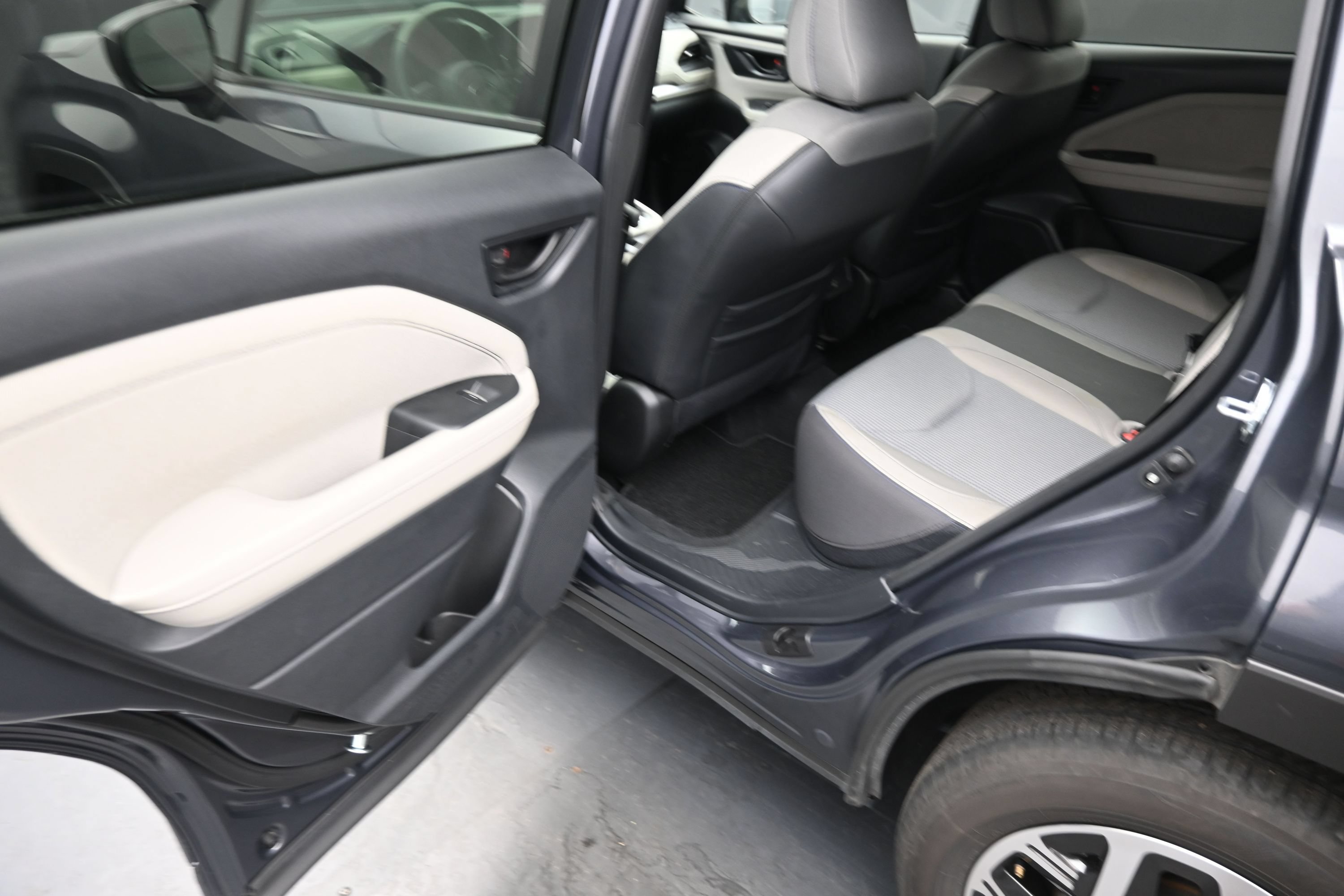 Used 2025 Subaru Forester Premium AWD/4WD image 15