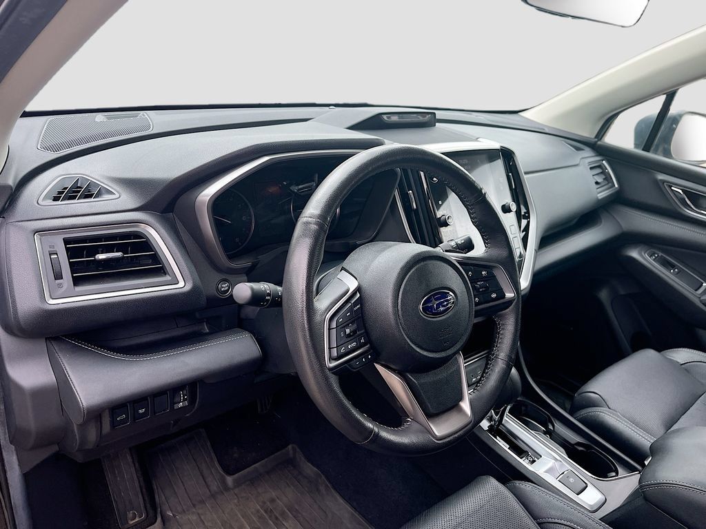 Used 2024 Subaru Ascent Limited w/ Technology Package AWD/4WD image 9