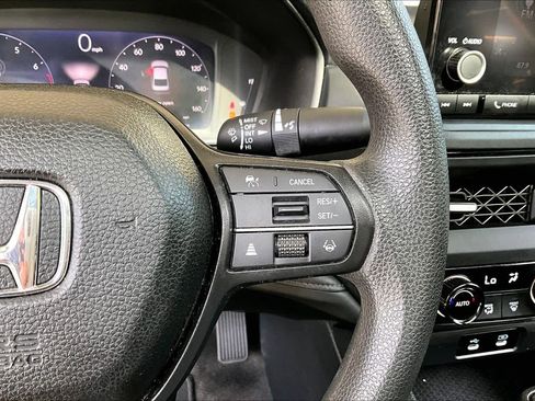 Used 2025 Honda Accord SE image 25