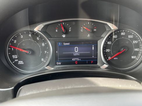 Used 2023 GMC Terrain SLE FWD image 16