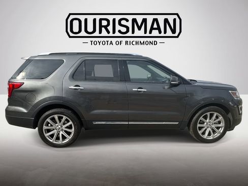 Used 2017 Ford Explorer Limited w/ Equipment Group 301A image 8