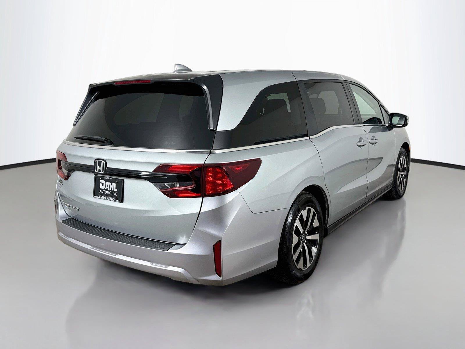 Certified 2025 Honda Odyssey EX-L image 13